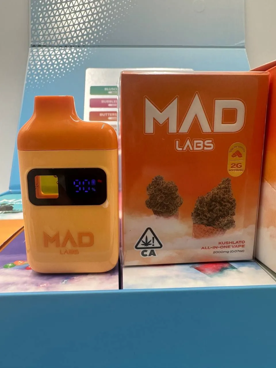 Mad Labs Disposable Gold Edition - Image 2